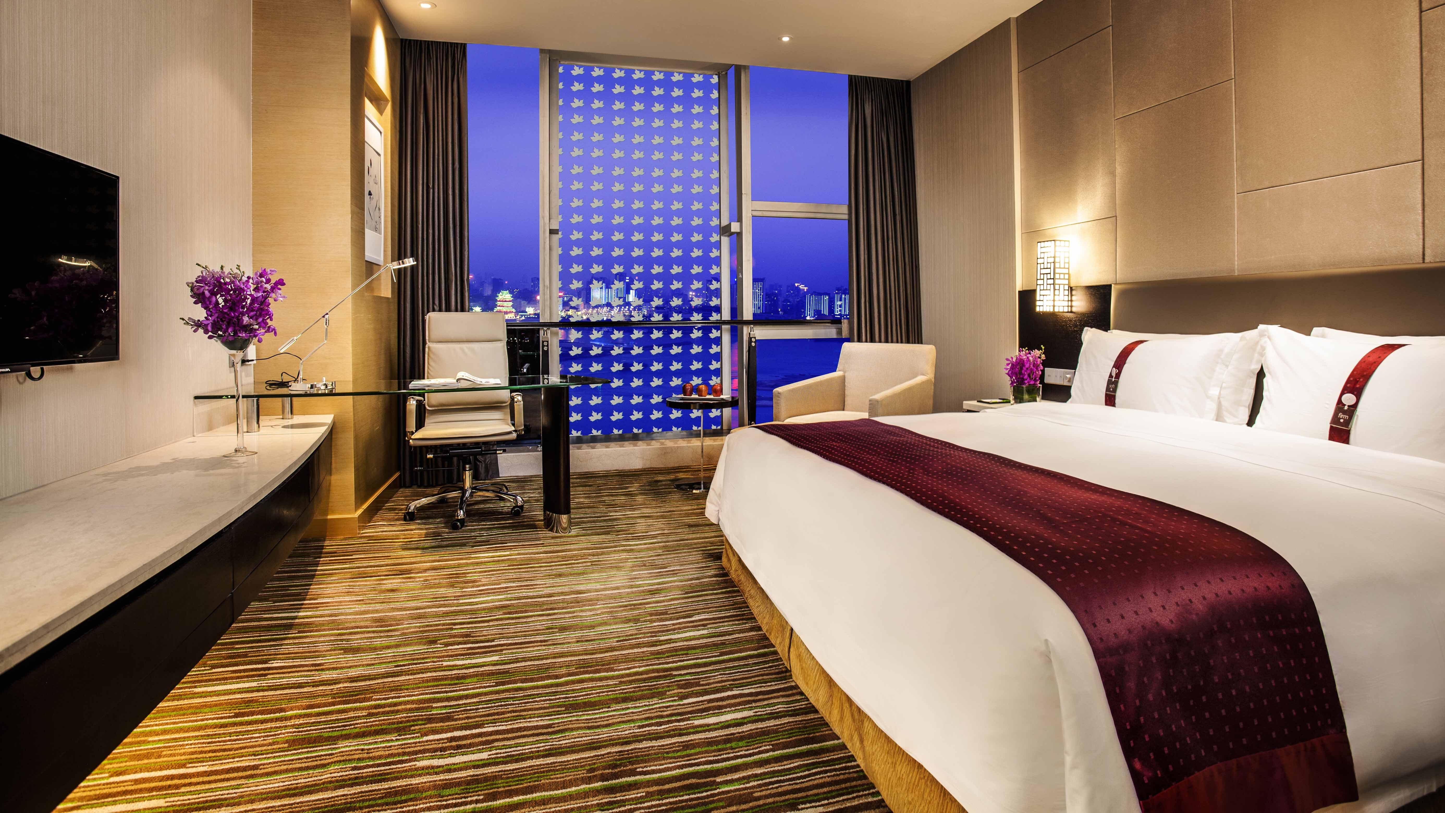 Holiday Inn Nanchang Riverside By Ihg Exterior photo
